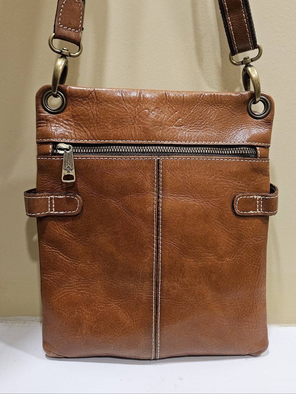 Patricia Nash Vintage Leather Messenger Bag - Picture 4 of 11